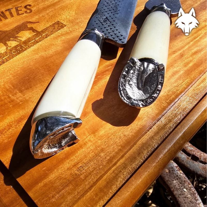 Faca Trinchante + Garfo | Cabos em Osso & Ponteiras em Ferradura